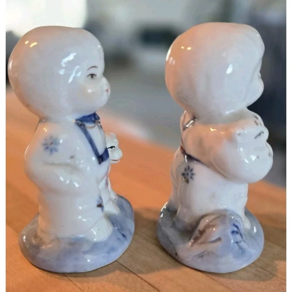 VTG Cottagecore Blue White Porcelain Boy & Girl Figurines Cat & Dog Gold Accents